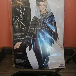 NIP Women's One Size Spiderweb Poncho Halloween Costume Fun World Silver Glitter